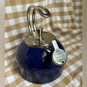 Kate Spade ‘whistle while you work’ tea kettle